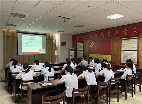HTH体育集团有限公司
组织参加疫情常态化下建筑企业经营管理风险管控培训